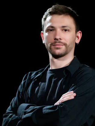 Олексій Олегович Криворучко Запрошений артист